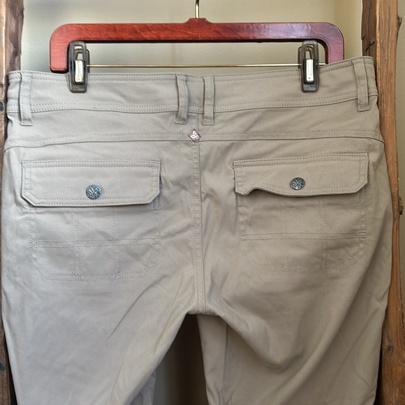 NWOT Prana Halle Pants Convertible Utility Pant Size 12 - Picture 9 of 14